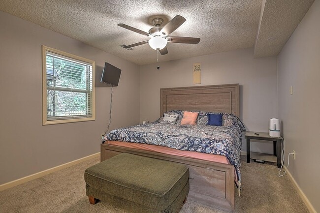 Building Photo - 4406 Willmary Dr