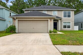 Building Photo - Newly Renovated 4 Bedroom!