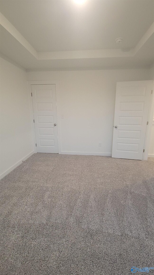 Building Photo - 7597 Discovery Pt Dr NW