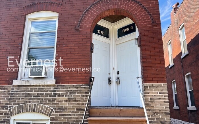 Building Photo - 3722A Fairview Ave