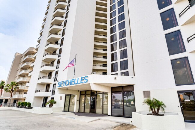 Building Photo - 3855 S Atlantic Ave