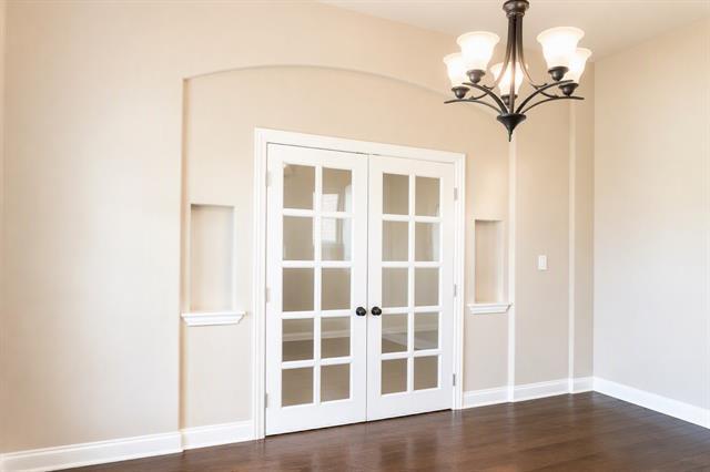 Building Photo - 2321 Petunia Ln