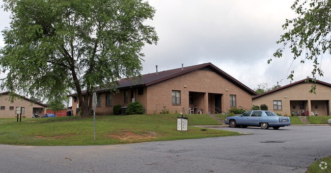 Primary Photo - Rast Street Apartments