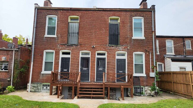 Building Photo - Delightful 1-Bedroom Retreat in Lively St. Louis District – Alberta Street