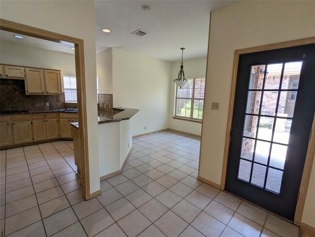 Building Photo - 7602 Mifflin Kenedy Ter