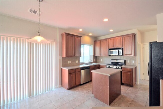 Building Photo - 8000 Tonkinese Dr