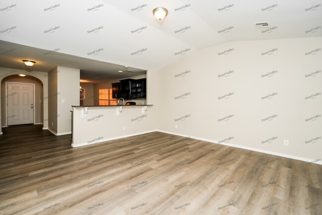 Building Photo - 11059 N 148th E Ave