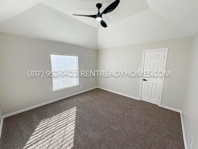 Building Photo - 2221 Overton Dr