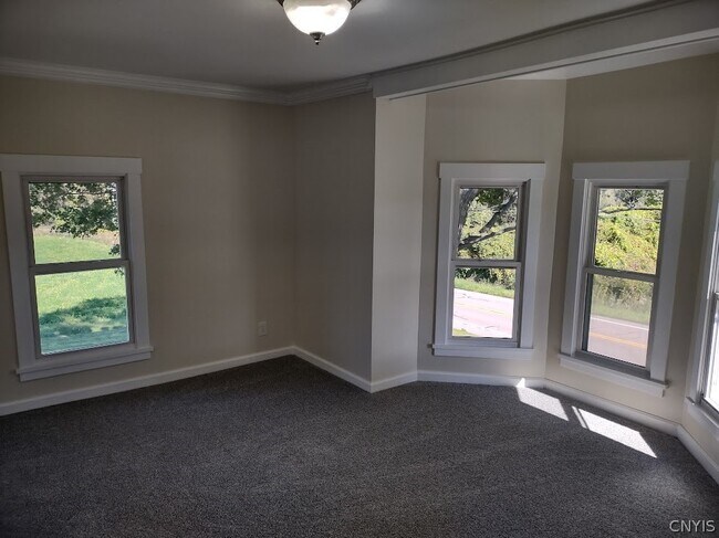 Building Photo - 1495 Pompey Center Rd