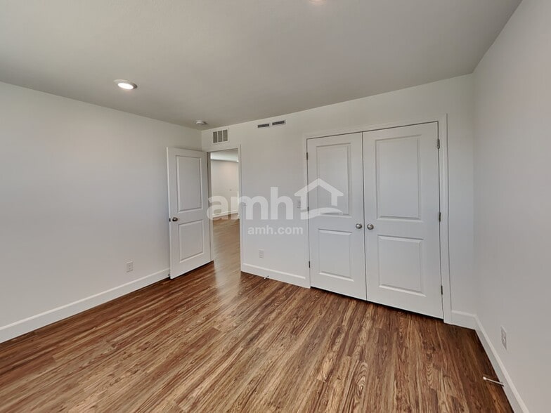 Building Photo - 9132 Liberty Cap Ct