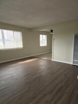 Building Photo - 11112 S New Hampshire Ave