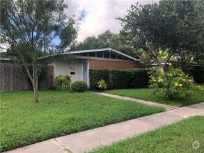 Building Photo - Ready for move in