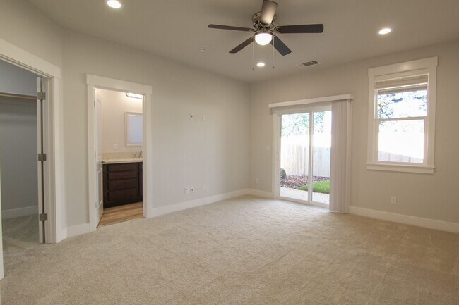 Building Photo - New Home for Rent in Redding CA | Solar, 2 Car Garage, Covered Patio, No Pets