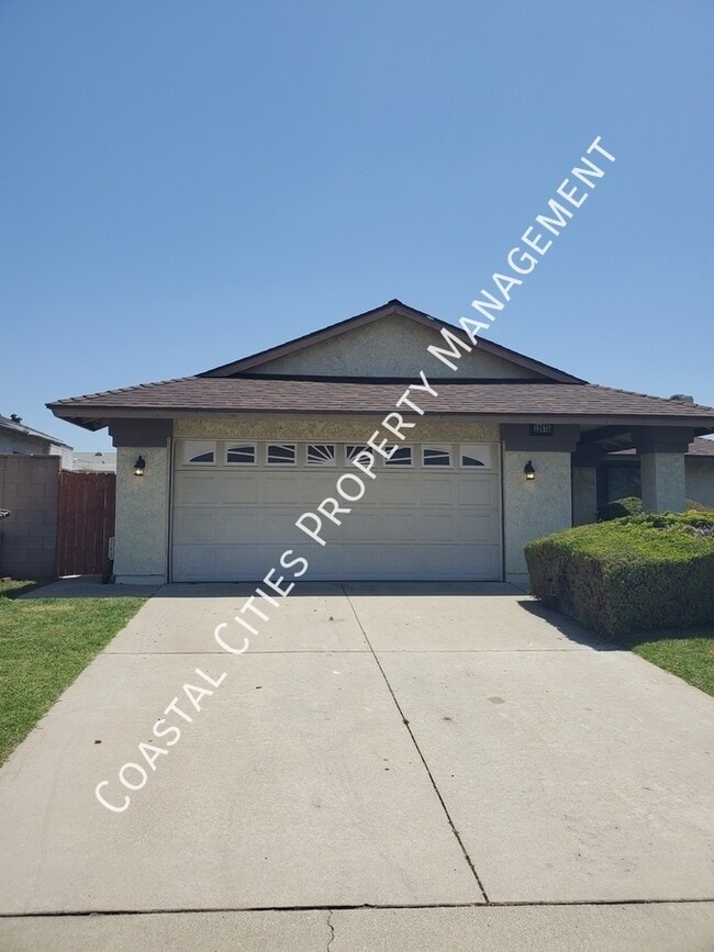 Building Photo - 12675 Verdugo Ave
