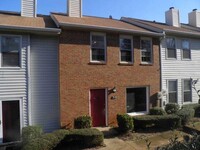 Building Photo - 218 Mill Creek Pl