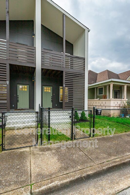 Building Photo - 1124 Garfield St