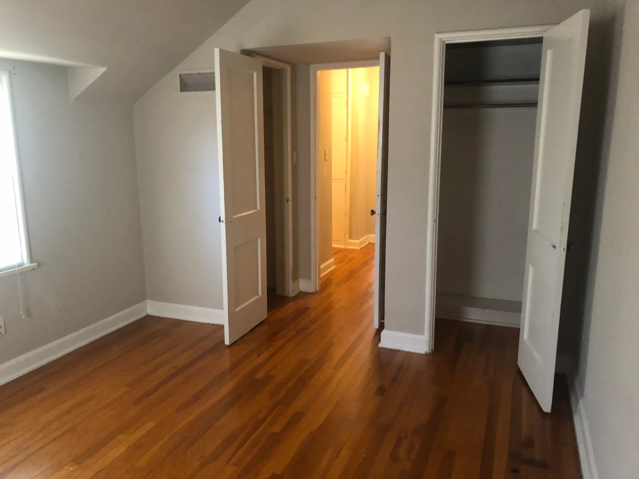 Bedroom 2 - 1210 W Murdock St