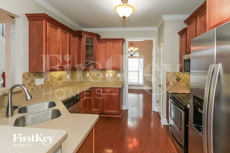 Building Photo - 54 Village Park Dr