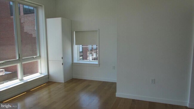 Building Photo - 3104 M St NW