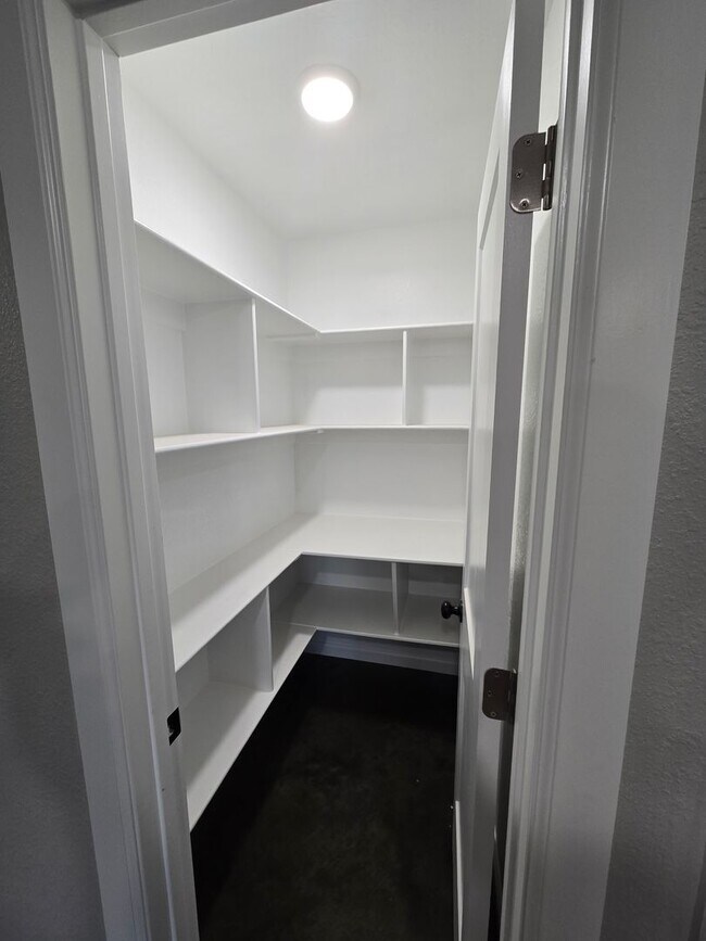 Building Photo - 1519-1519 N 2nd St