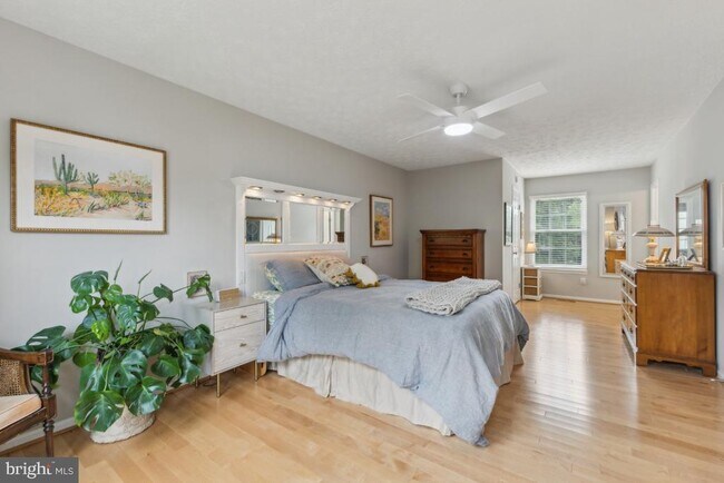 Building Photo - 5433 Braddock Ridge Dr