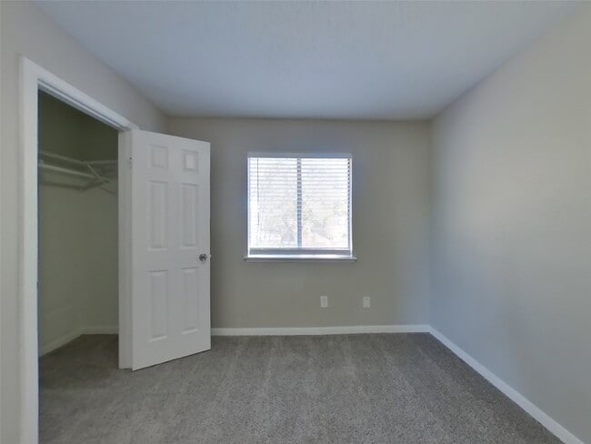 Building Photo - 7519 Lobera Dr