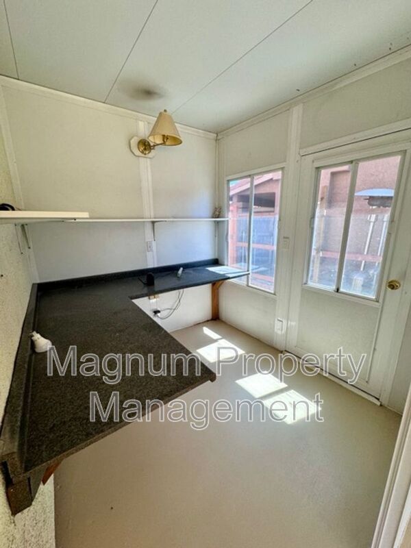 Building Photo - 39739 Creative Dr