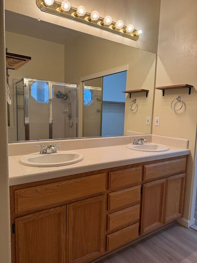 Building Photo - Single level Rocklin home on Cul-De-Sac