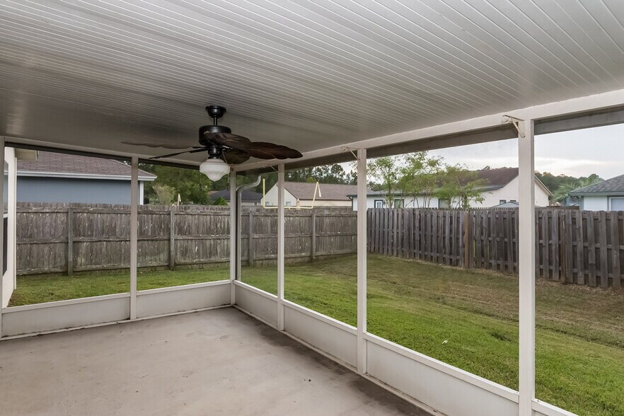 Building Photo - 2041 Hunters Trace Cir
