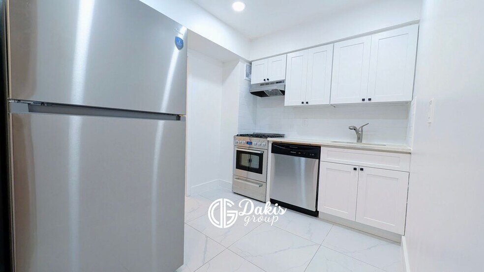 Building Photo - 25-33 23rd Street, DG1