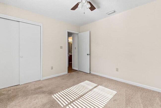 Building Photo - Sweetbriar Home