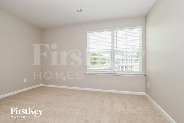 Building Photo - 137 Preston Oaks Dr