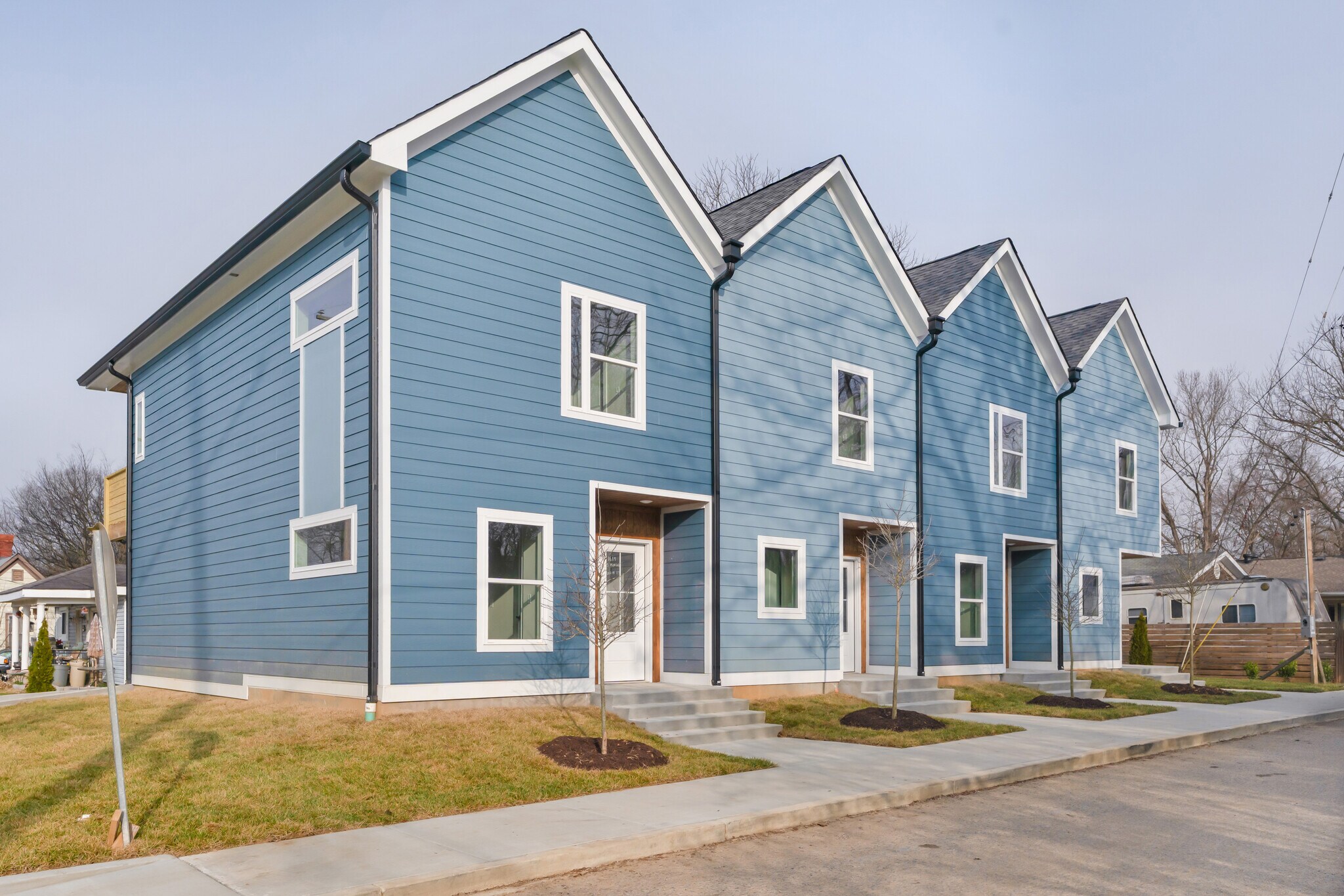 Building Photo - 1619 S Highland Park Ave