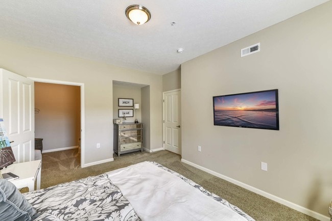 Building Photo - Tussing Place Apartments