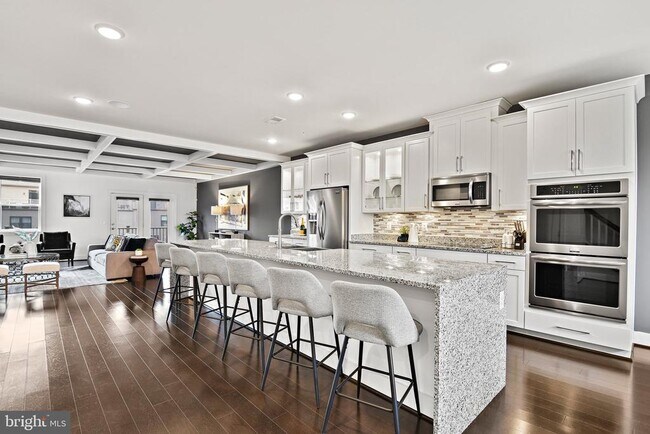 Building Photo - 44742 Tiverton Sq