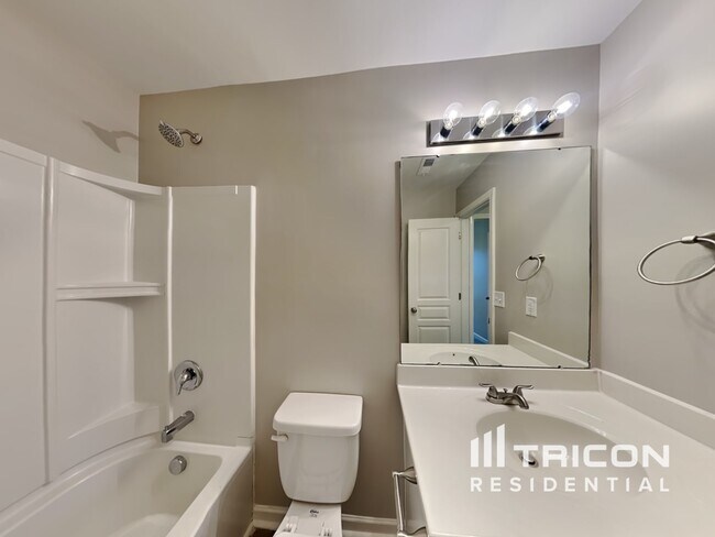 Building Photo - 4604 Montelena Dr