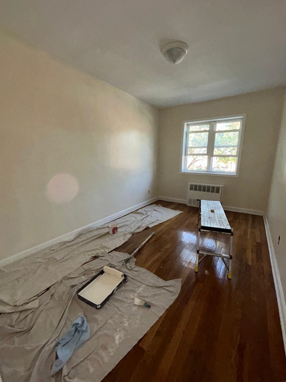 Building Photo - 964 East 100th Street