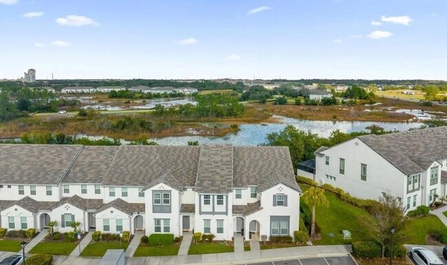 Building Photo - 450 Captiva Dr