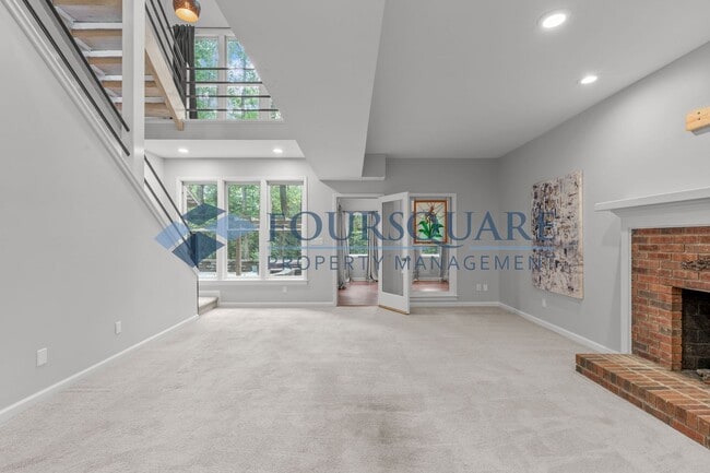 Building Photo - Single Family | One-acre lot in Powell Far...