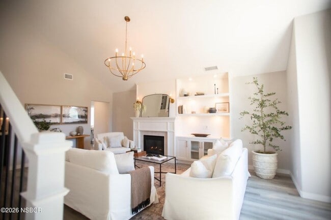Building Photo - Beautiful Wine Country Home
