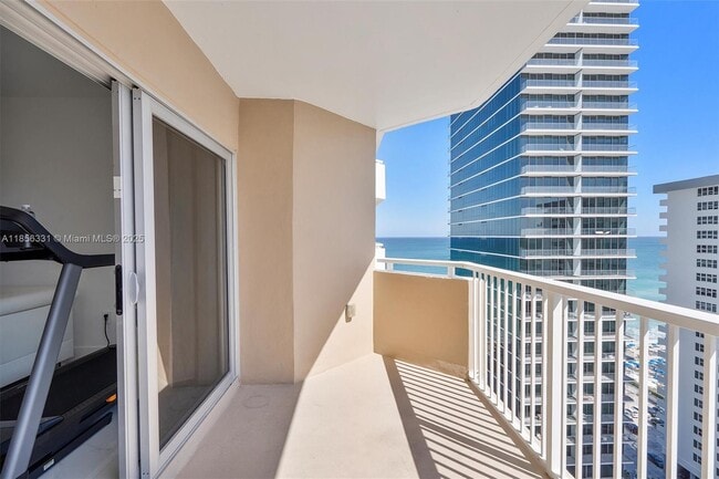Building Photo - 1980 S Ocean Dr