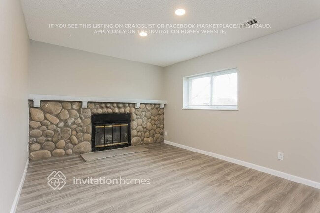 Building Photo - 5752 S Perth Pl