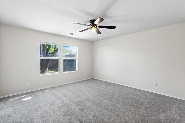 Building Photo - 101 Geronimo Cove