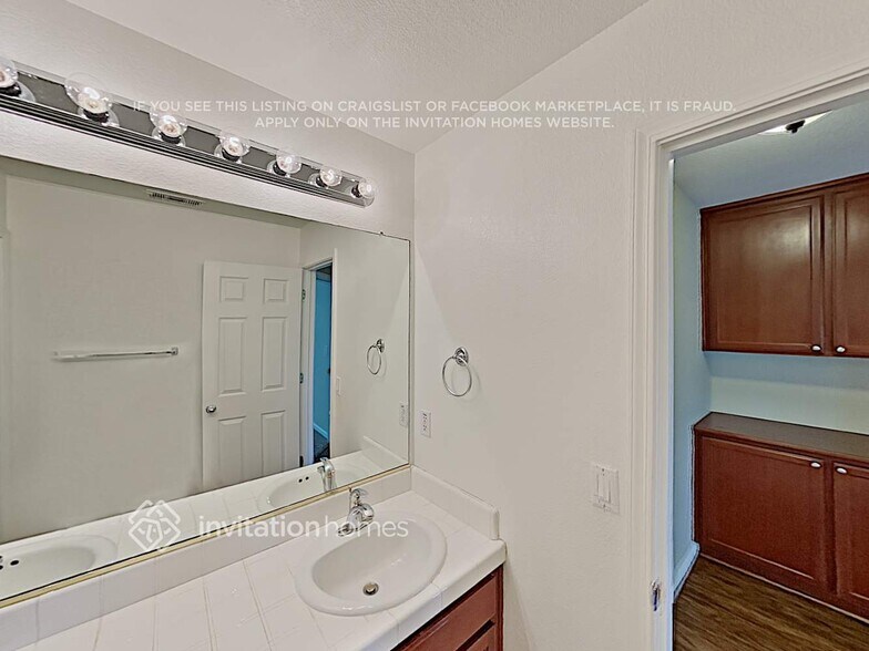 Building Photo - 2380 Kelsey Ct