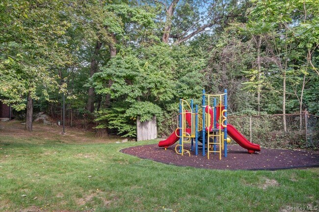 Building Photo - 356 Central Park Ave