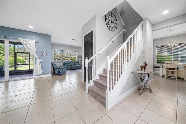 Building Photo - 15406 Goldfinch Cir