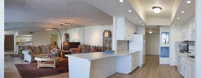 Building Photo - 1800 S Ocean Blvd