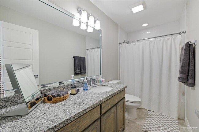 Building Photo - 2409 Antelope Cyn St