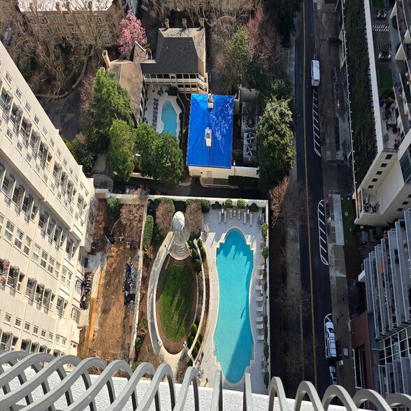 Building Photo - 195 14th St NE