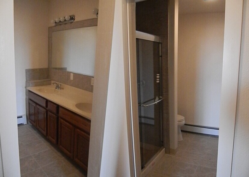 Building Photo - 623 Zuni St